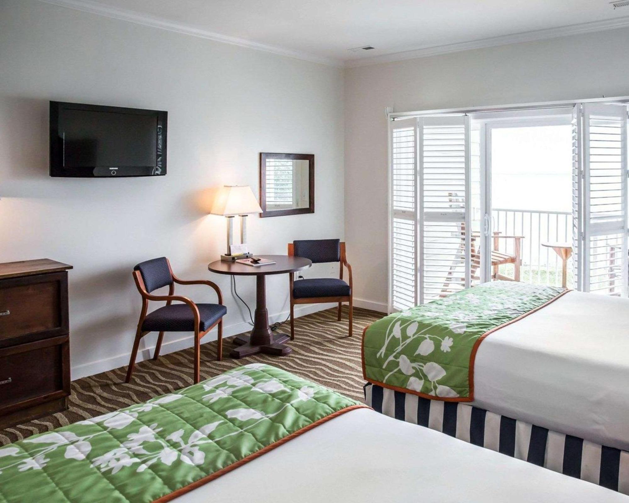 Island Inn & Suites, Ascend Hotel Collection Piney Point Eksteriør billede