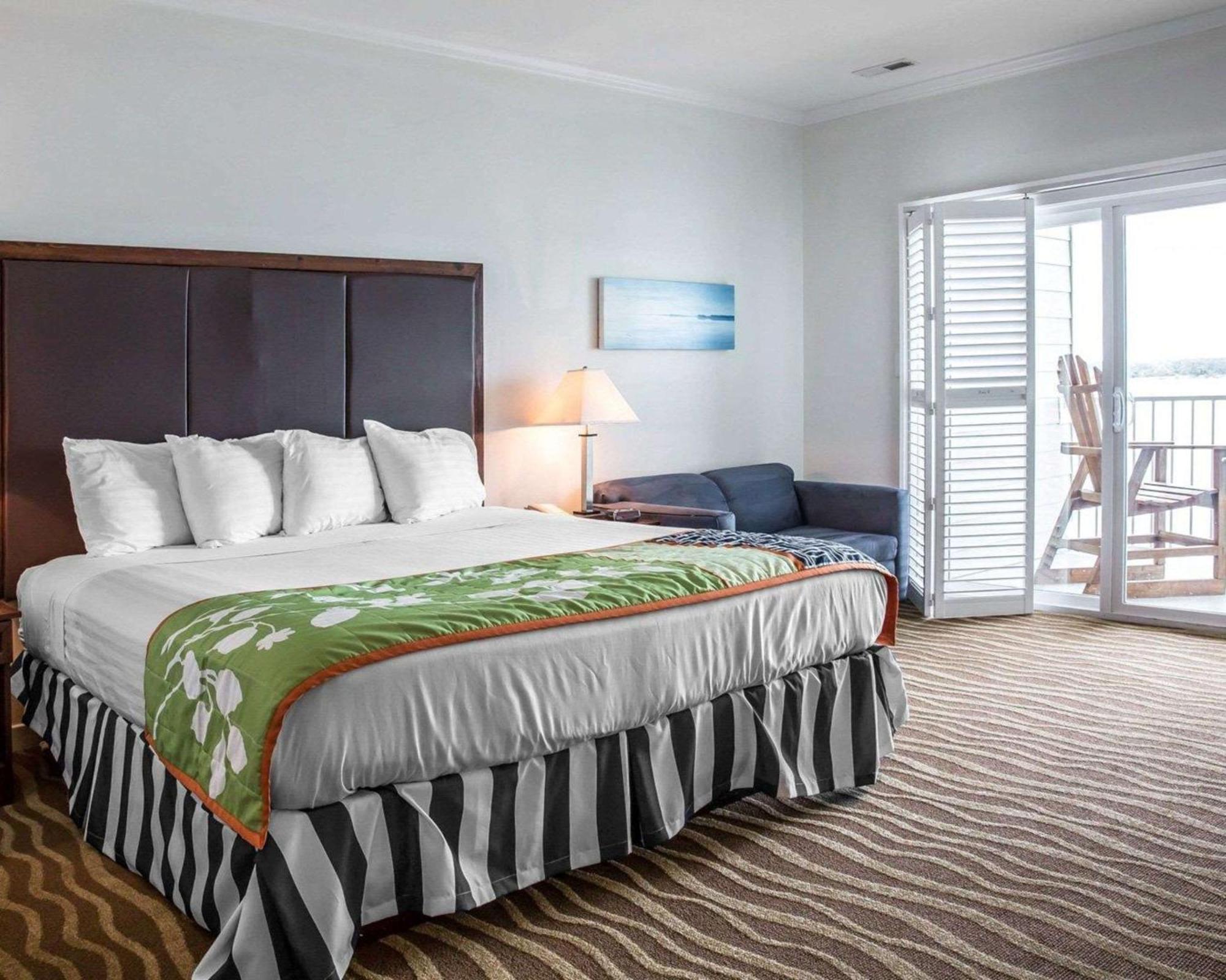 Island Inn & Suites, Ascend Hotel Collection Piney Point Eksteriør billede